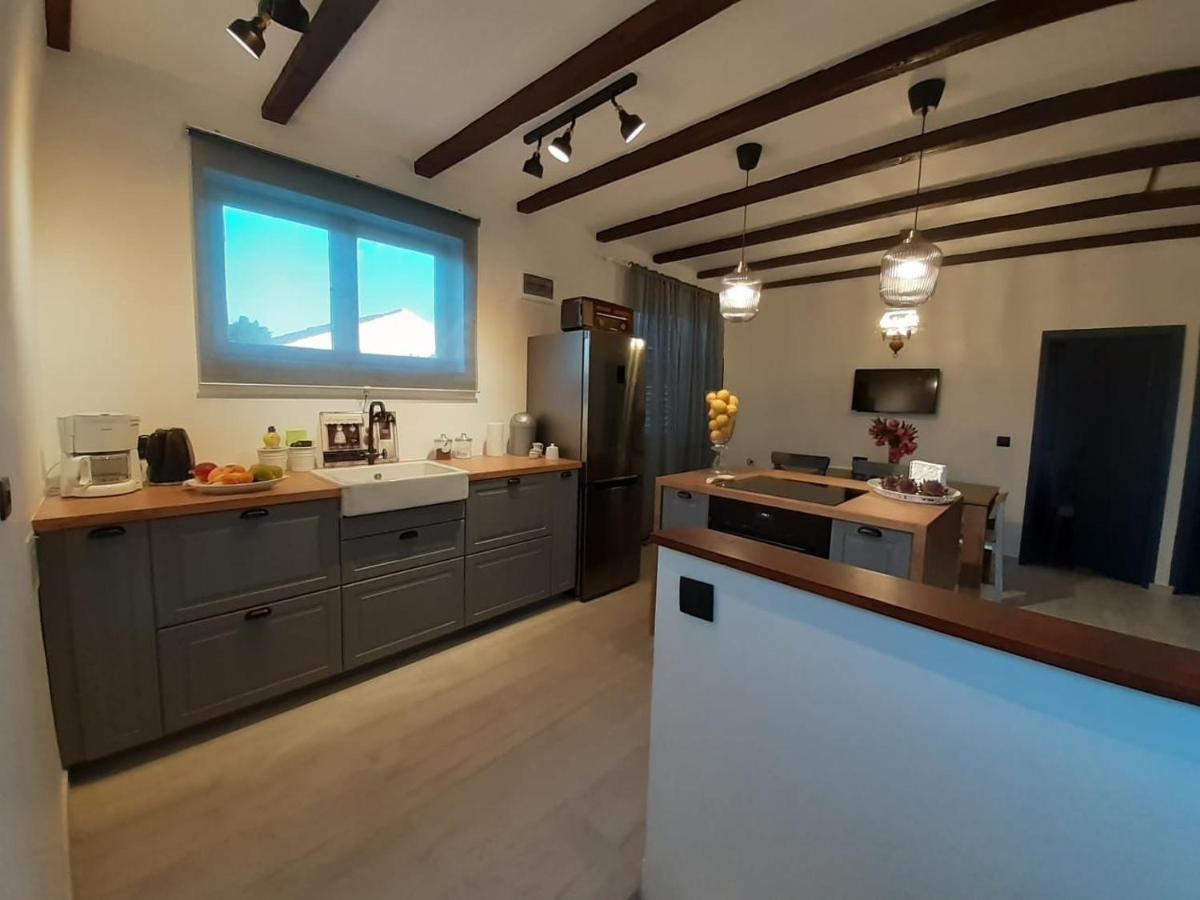 Apartments Dile Sukošan Extérieur photo